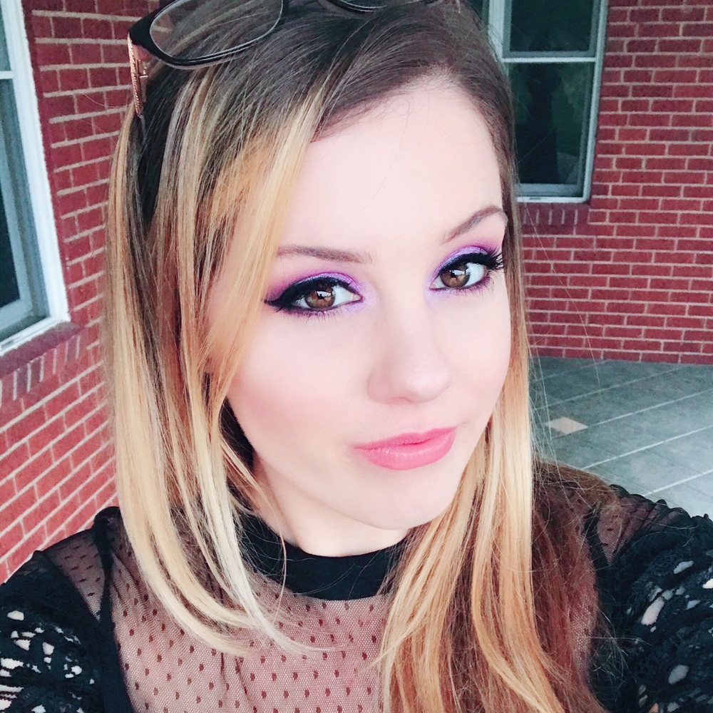 Meet your Posher, Courtney
